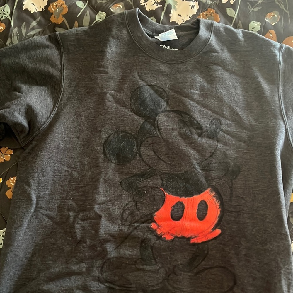 Disney Grey sweatshirt with Micky on the front.